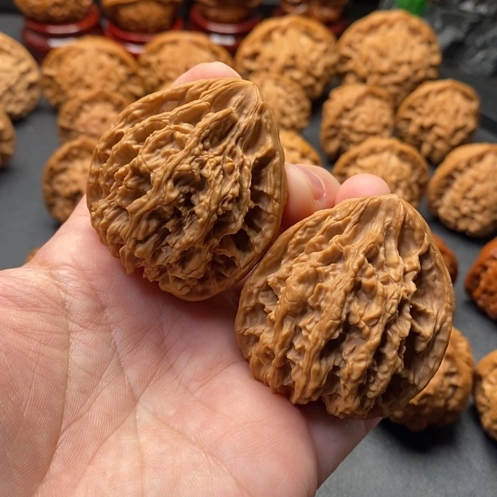 范***鏈文玩核桃把件42尺金字塔