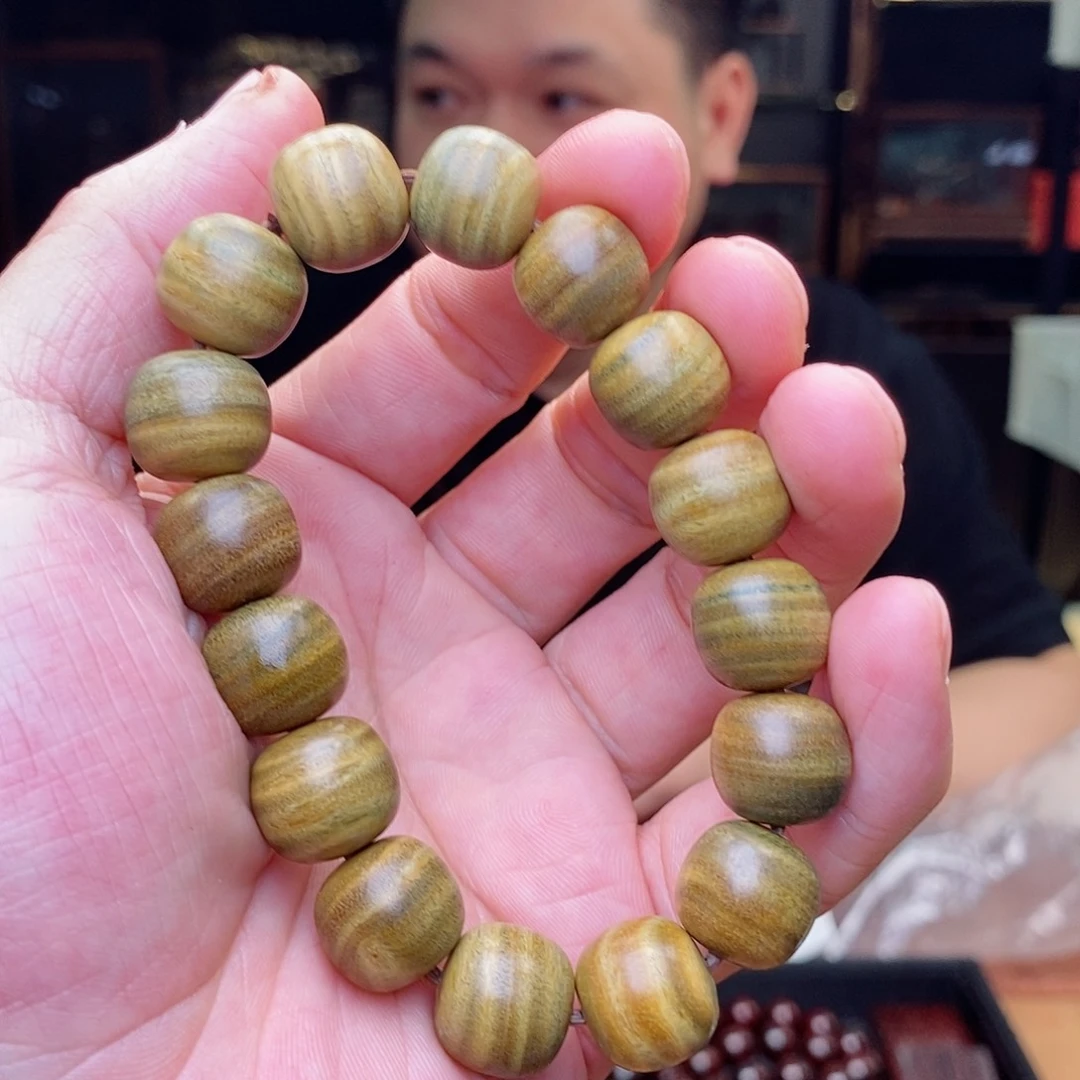 手串/手链维腊木（绿檀）