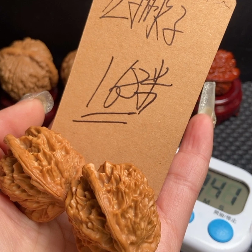 【闪购商品】文玩核桃吊坠左****癖三棱