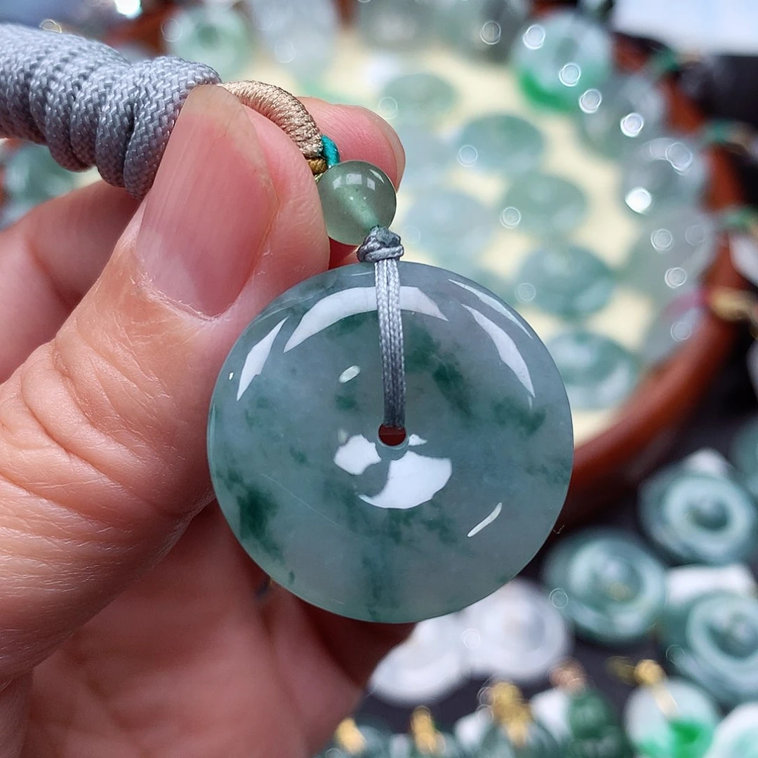 翡翠未镶嵌颈饰吊坠