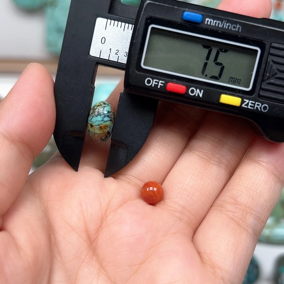 南红玛瑙未镶嵌珠宝奇石