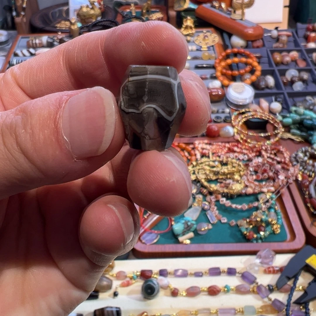 玛瑙/玉髓未镶嵌珠宝半成品