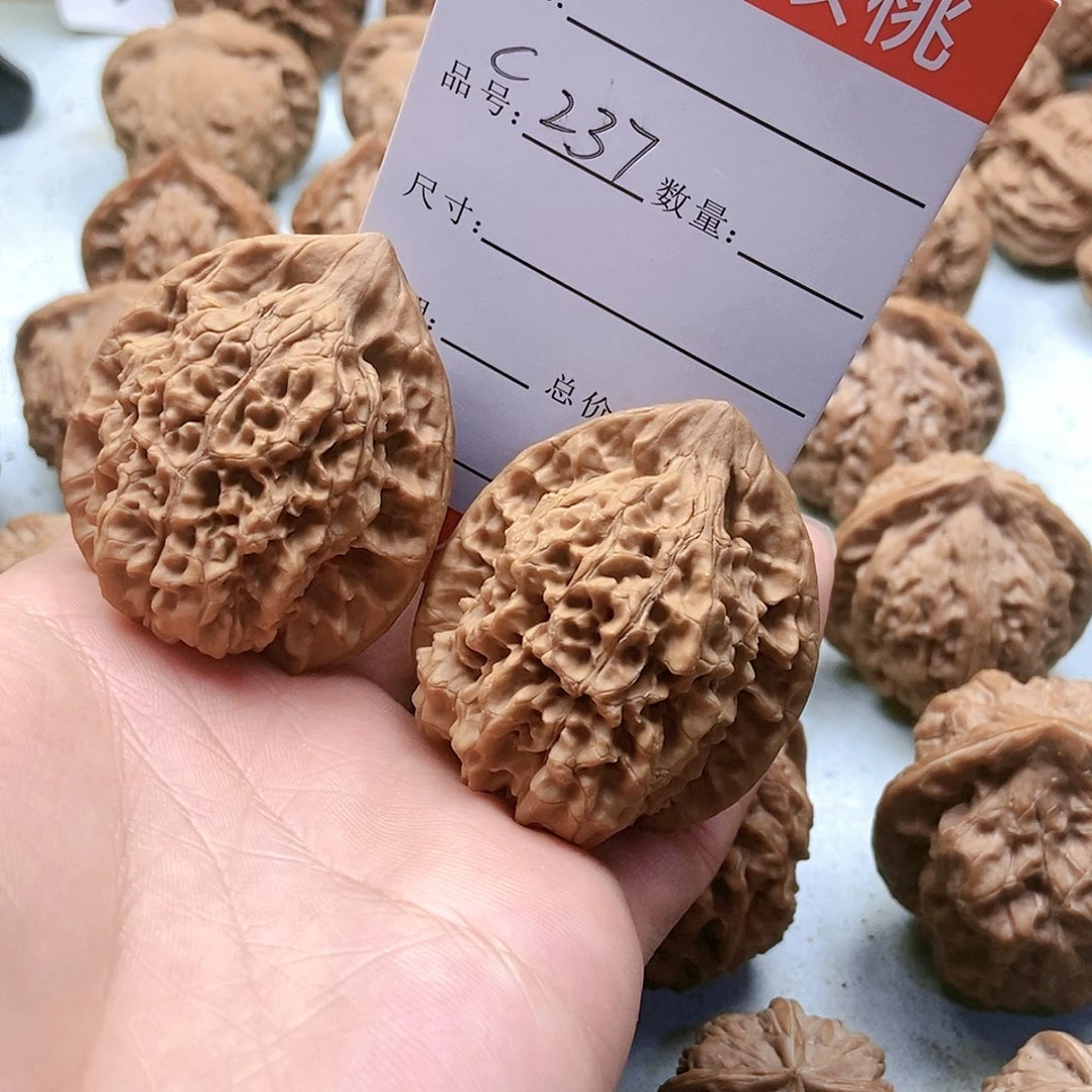 把件桃核237号官帽40尺