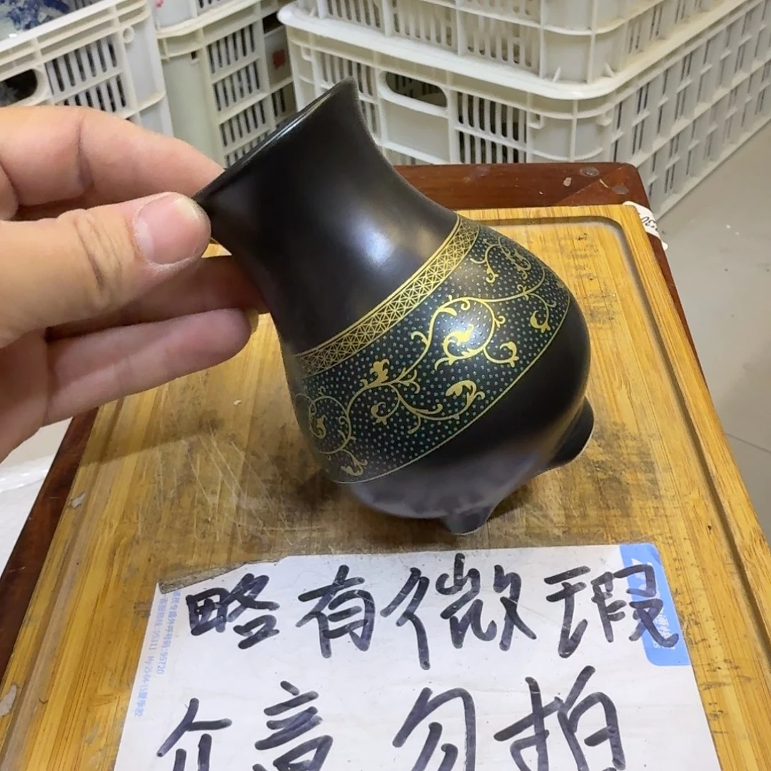 微瑕疵介意勿拍陶瓷器皿K474