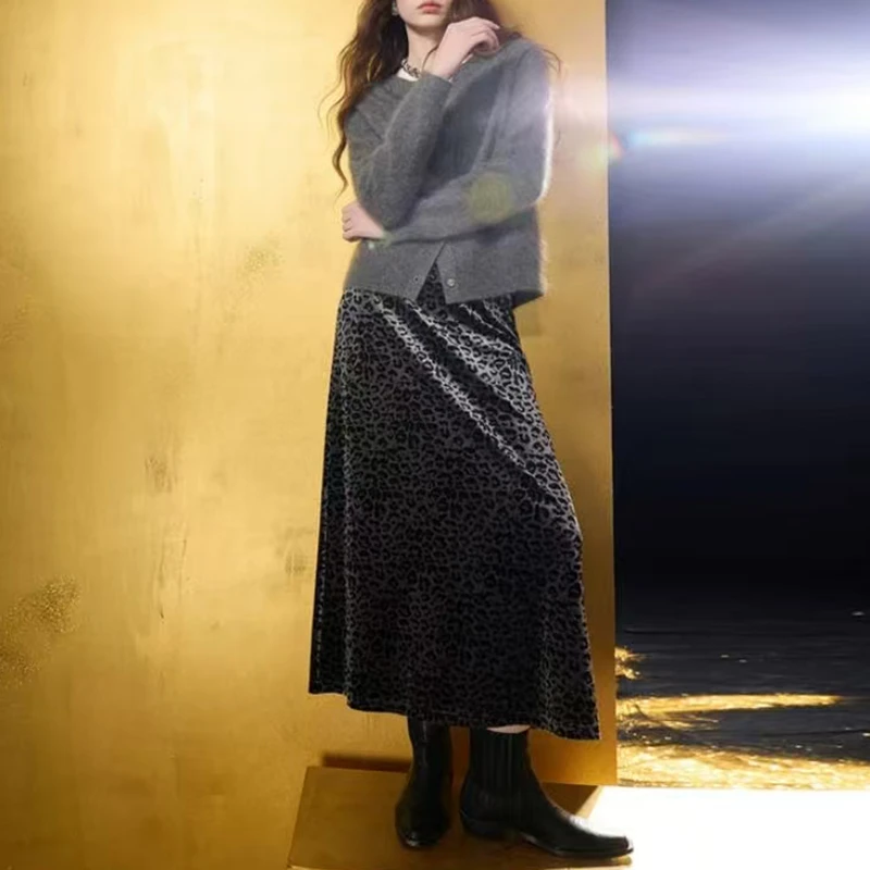 （衣兮时尚豹纹半身裙）21636秋季优雅气质显瘦百搭松紧腰半身裙Z