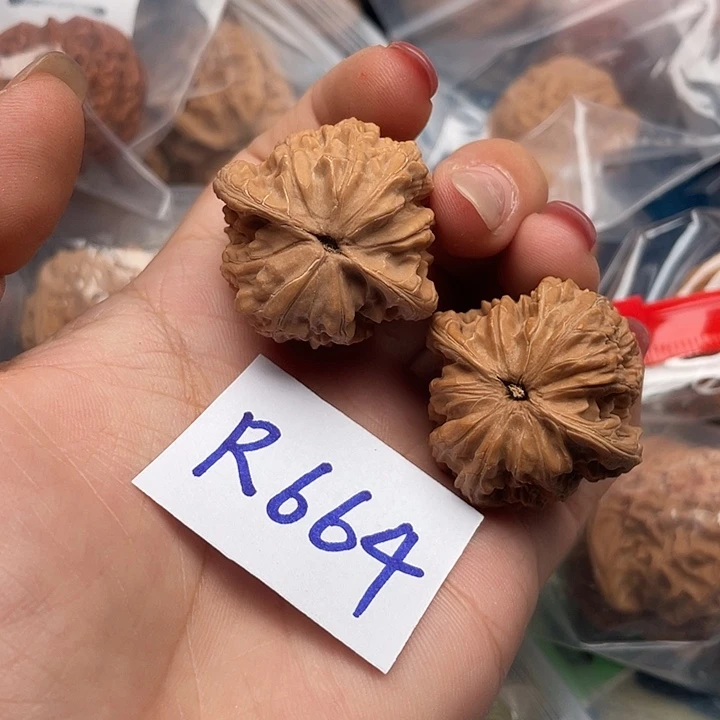 文玩核桃把件核桃