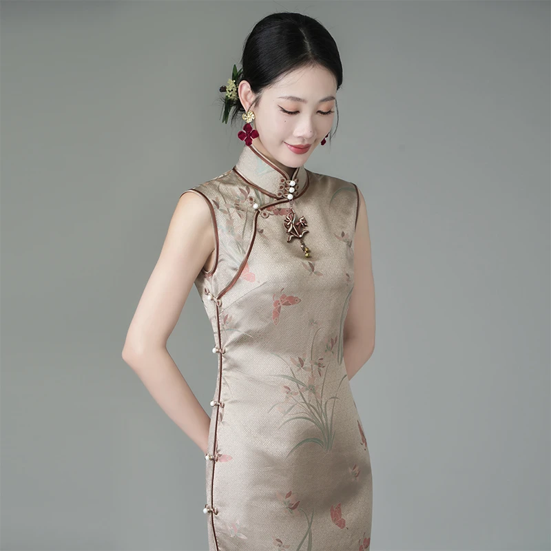 兰桂齐芳/一顾再顾桑蚕丝蜀锦香云纱手工盘扣扦边古法旗袍贵气