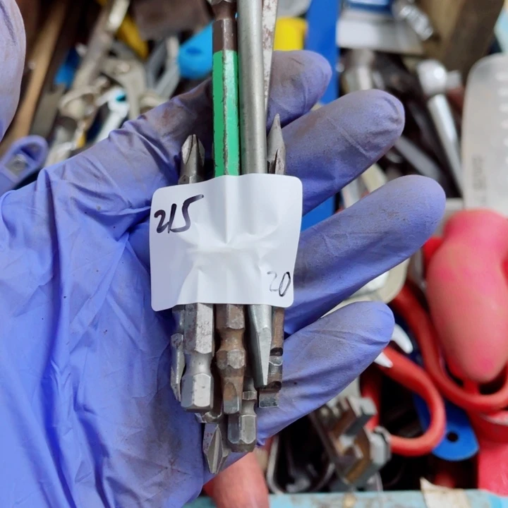 倾***忆家用工具五金配件