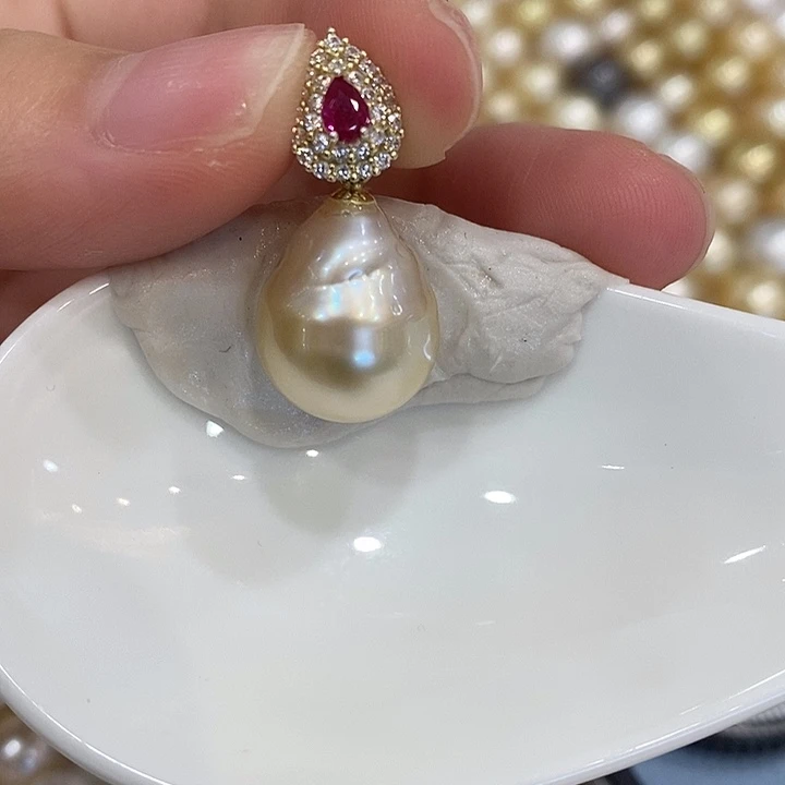 淡水珍珠银S925镶嵌颈饰海水金珠巴洛克水滴吊坠