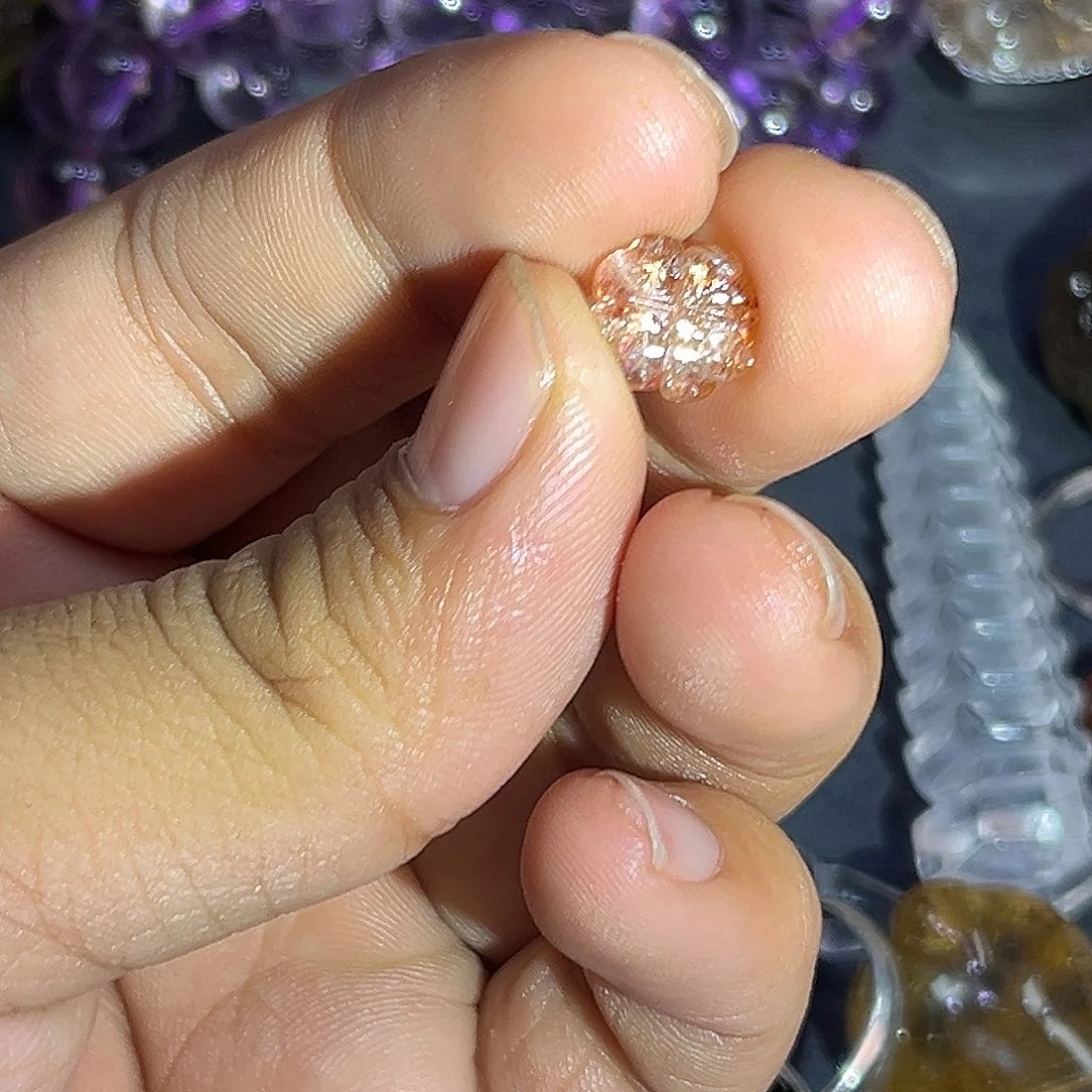 颈饰水晶未镶嵌金太阳