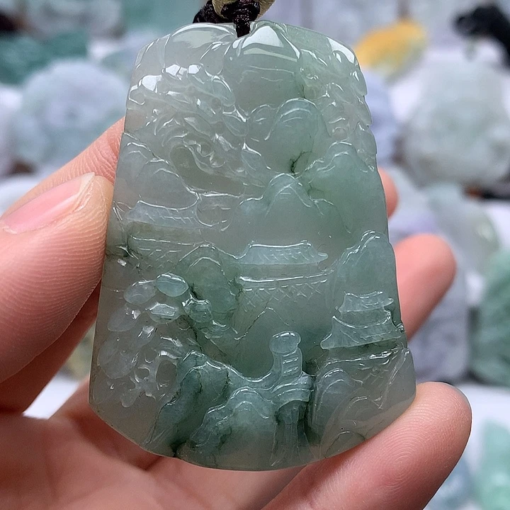 翡翠未镶嵌颈饰山水福利两面工艺福利
