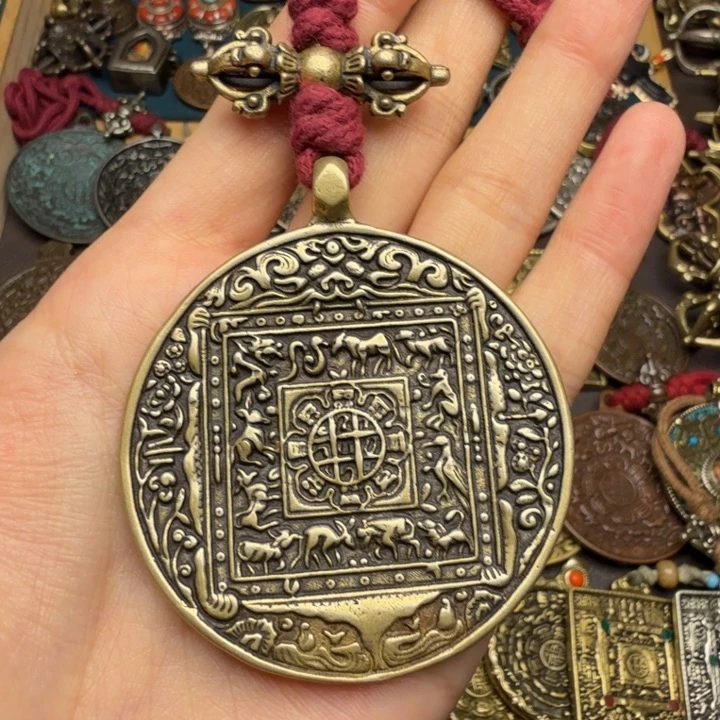 藏传文玩九宫如图