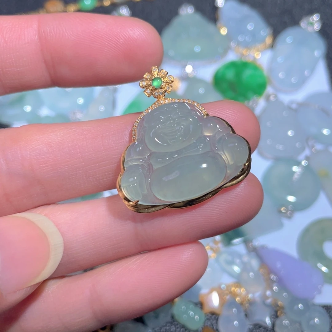 翡翠颈饰18K金镶嵌翡翠