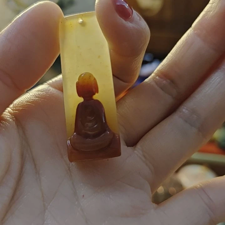 石英质玉（黄龙玉）合金颈饰