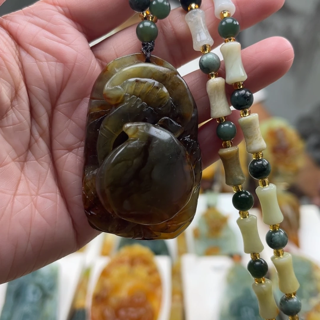 岫玉未镶嵌挂件挂件