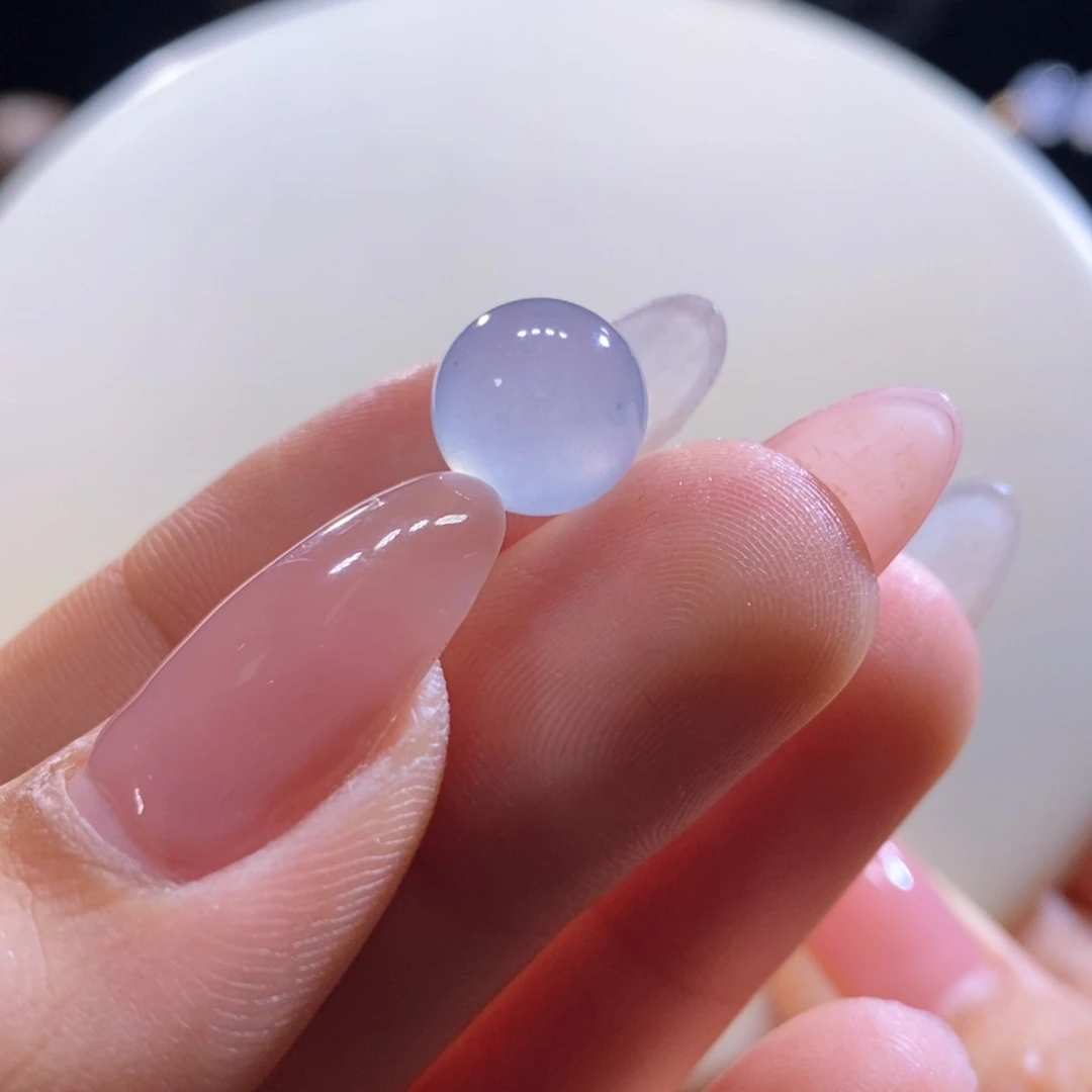 翡翠未镶嵌吊坠(不含链)翡翠高冰淡蓝圆珠卡10