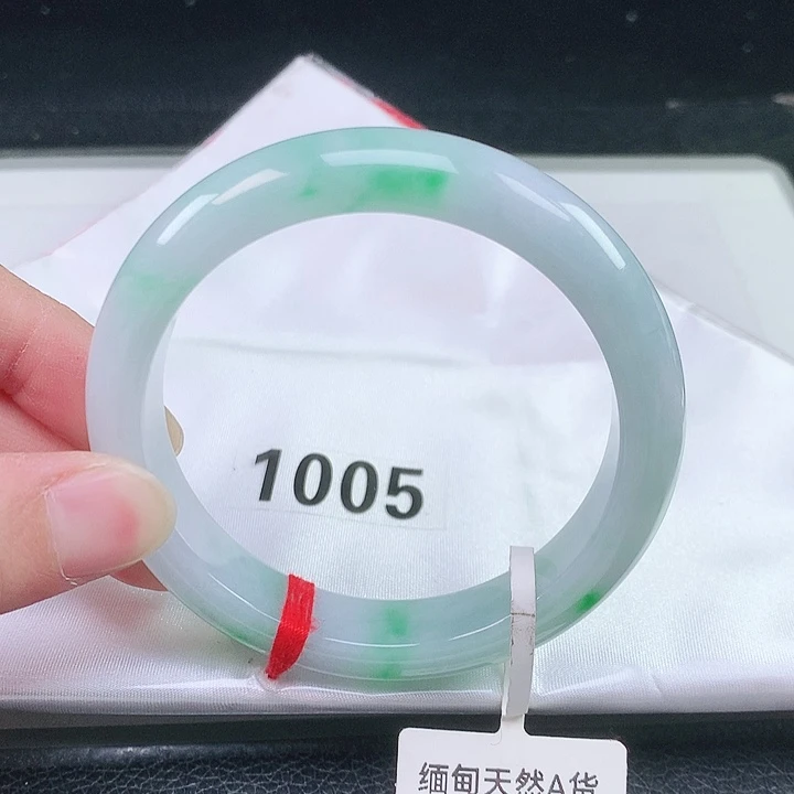 翡翠未镶嵌手镯1005