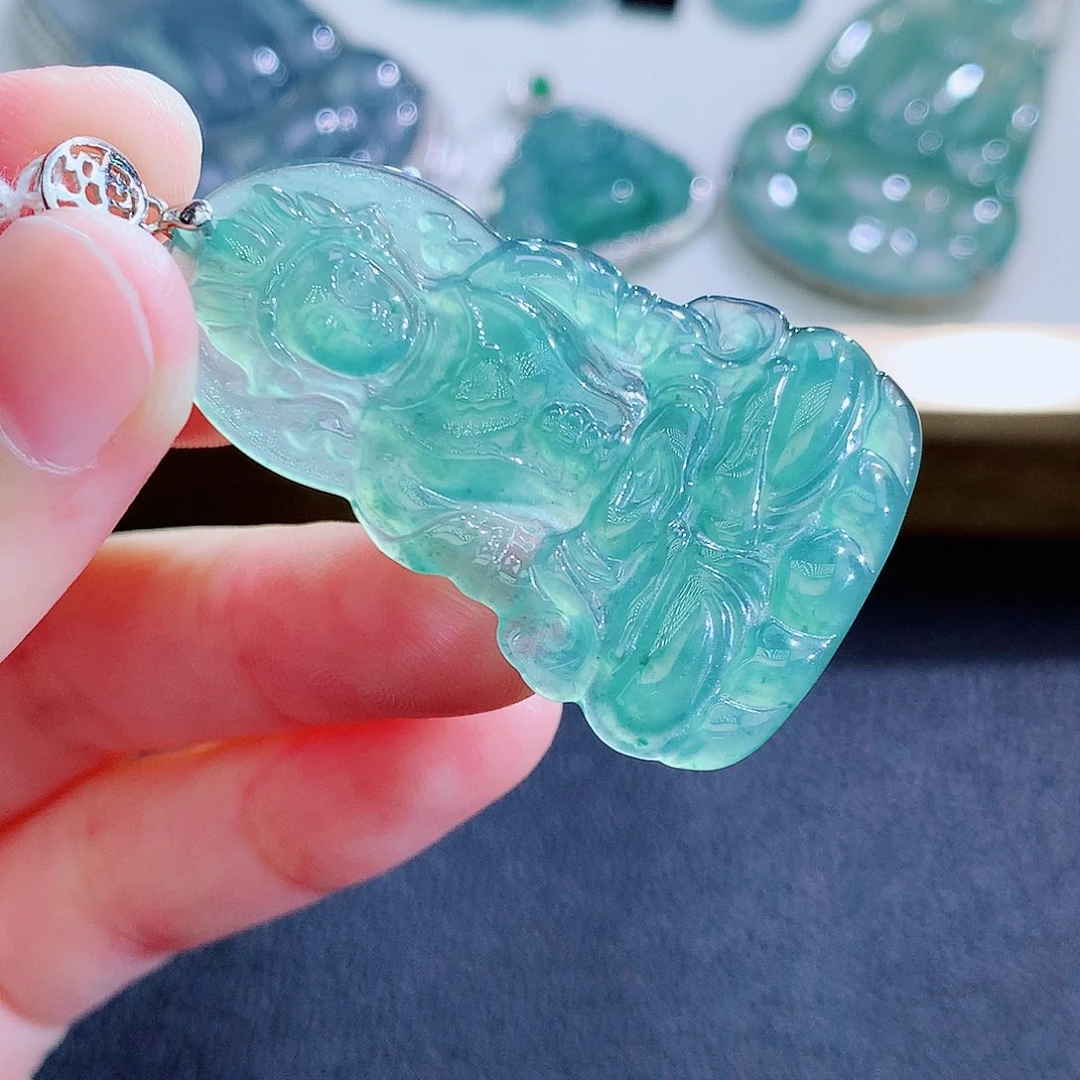 翡翠未镶嵌颈饰翡翠