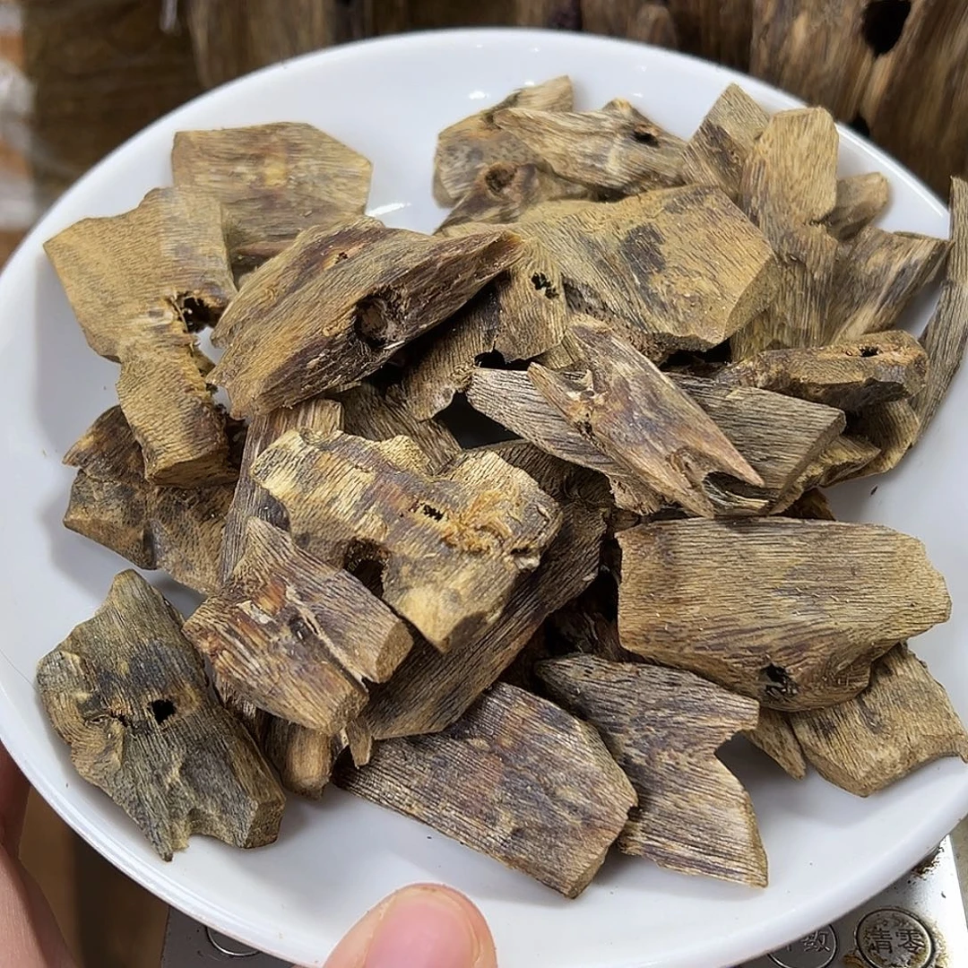 香料绿奇楠陆河100克块料