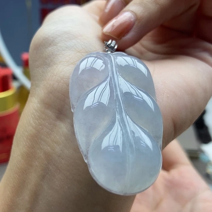 翡翠18K金镶嵌颈饰吊坠33