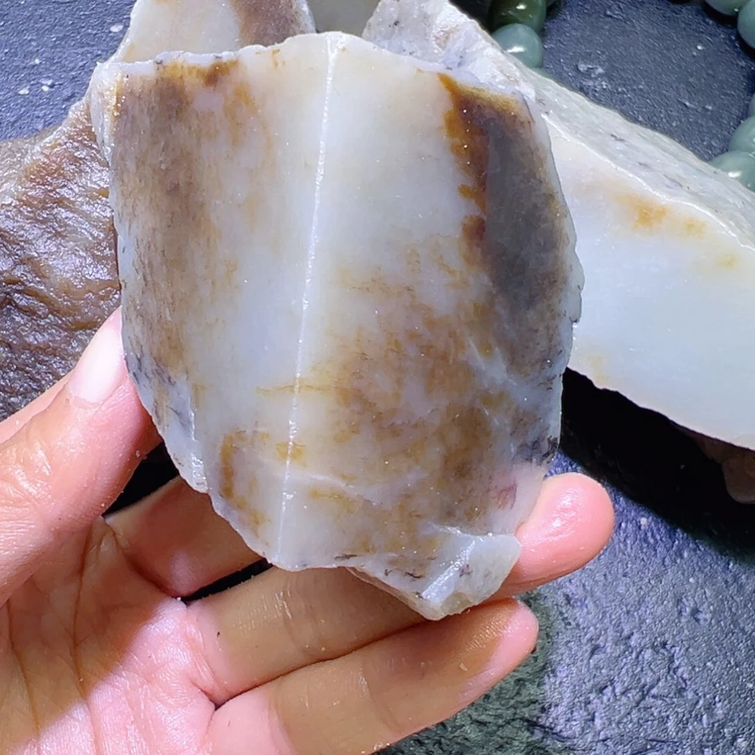 和田玉未镶嵌珠宝半成品