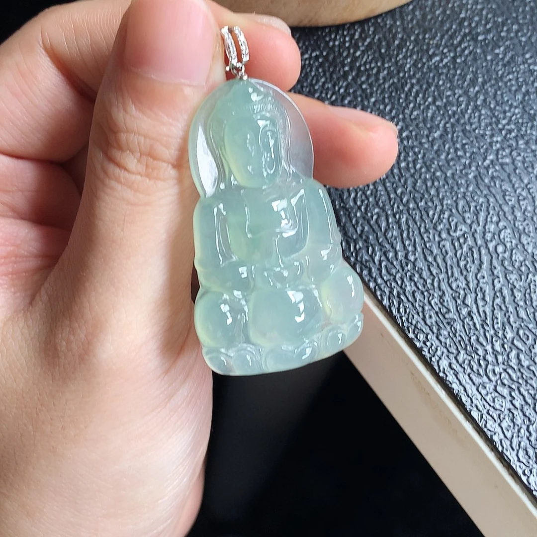 项链18K金镶嵌翡翠观音