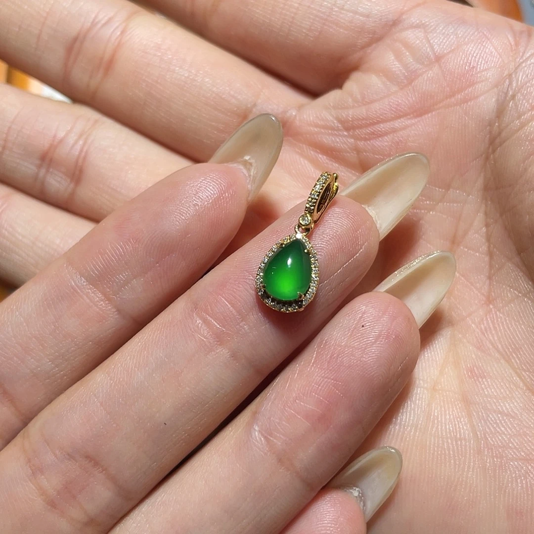 翡翠18K金镶嵌吊坠(不含链)