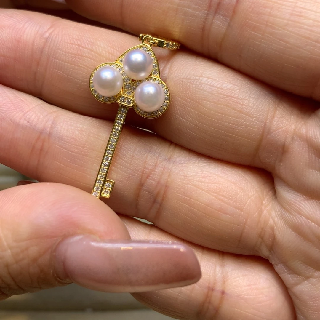 颈饰银S925镶嵌海水珍珠