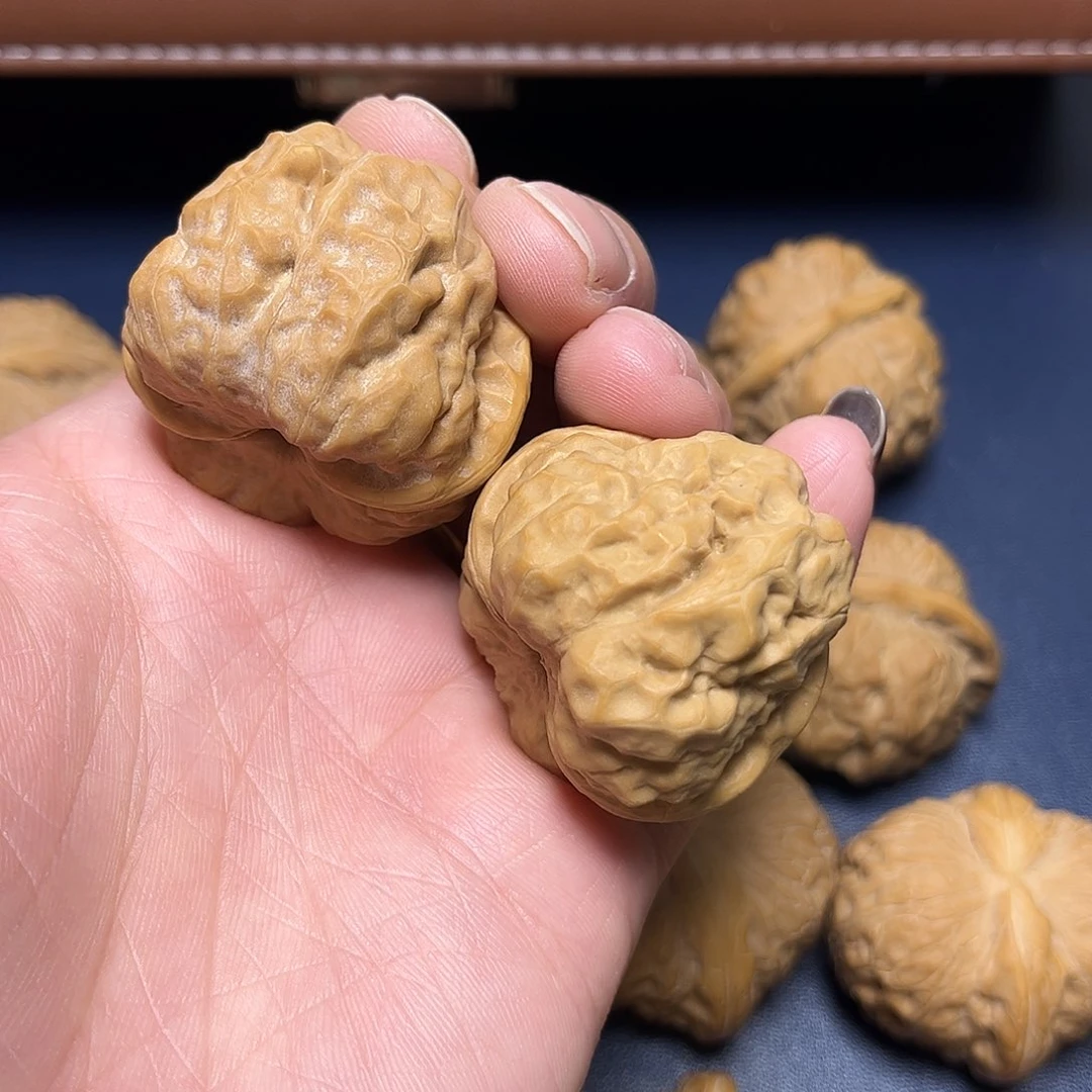 文玩核桃吊坠新****盘哇哇哇