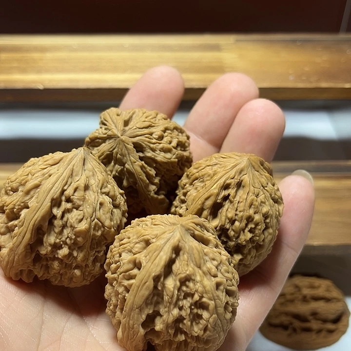 文玩核桃把件南疆