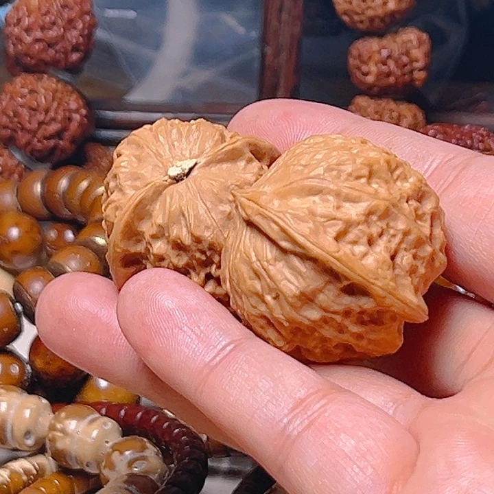 金刚菩提吊坠逆****?核桃福利价