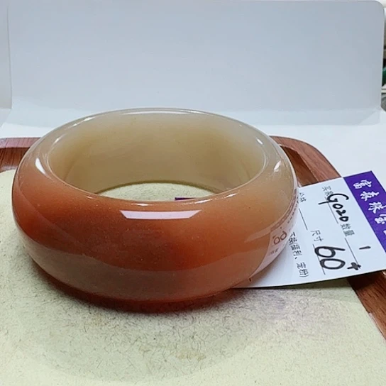 玛瑙/玉髓手镯未镶嵌珠**吉