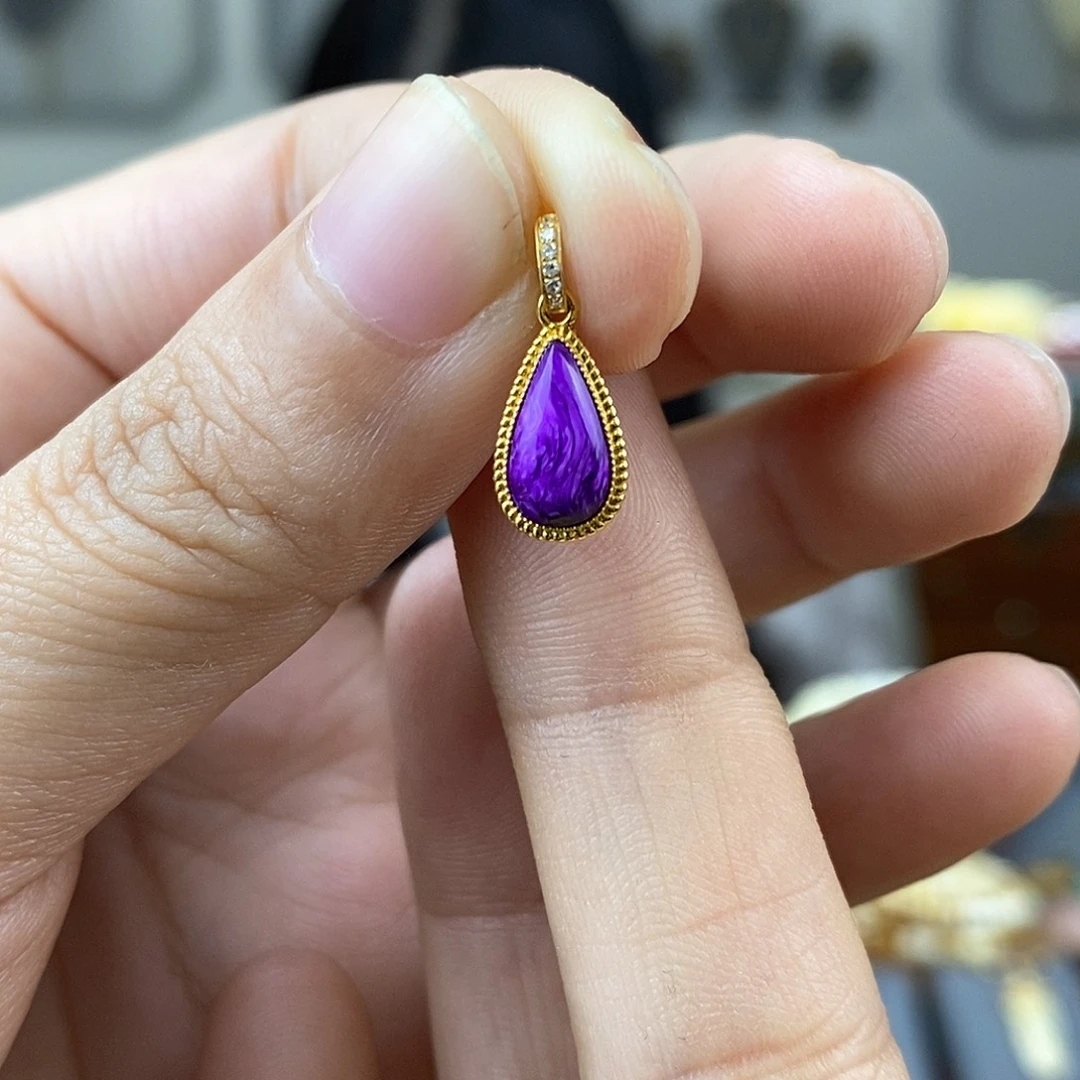 苏纪石（舒俱来）舒俱来提溜18K金镶嵌舒俱来提溜