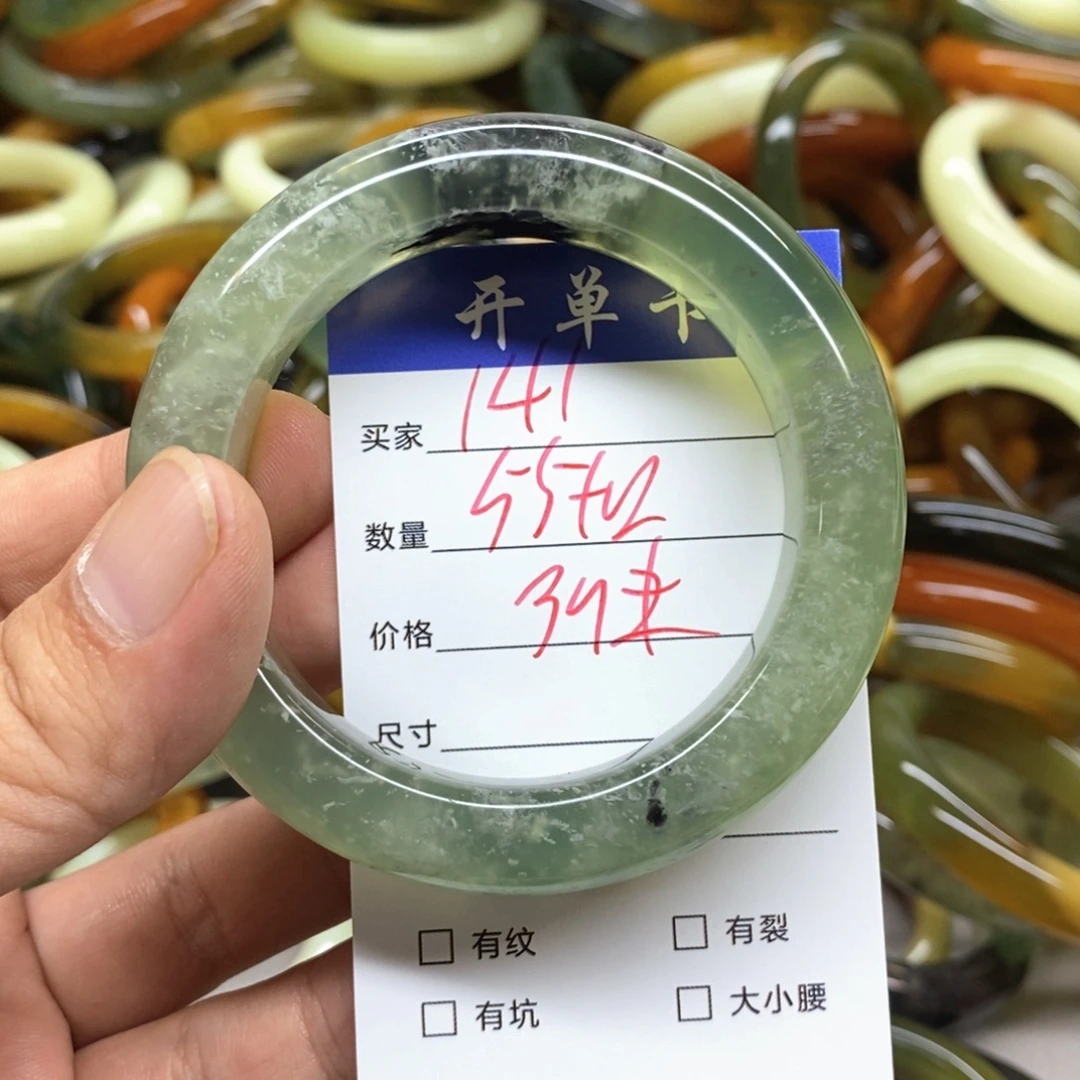 未镶嵌蛇纹石玉手镯