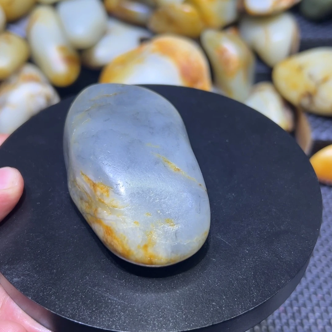 和田玉（子料）未镶嵌颈饰183克