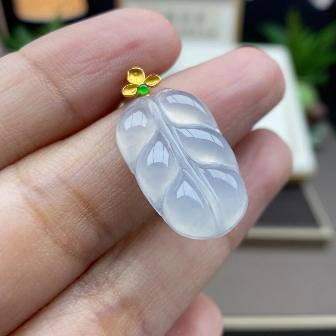 翡翠18K金镶嵌颈饰吊坠35