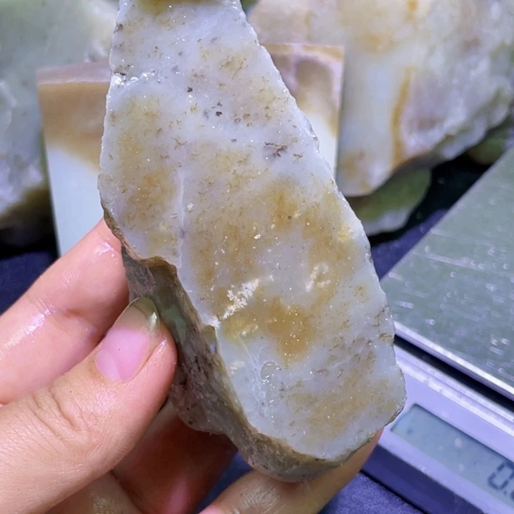 未镶嵌和田玉珠宝半成品