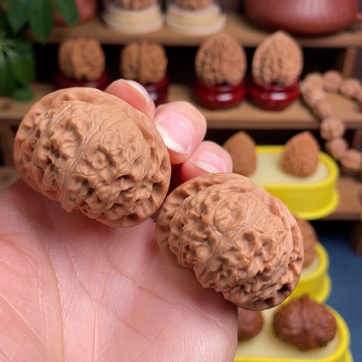 文玩核桃把件懂***巴宫灯44