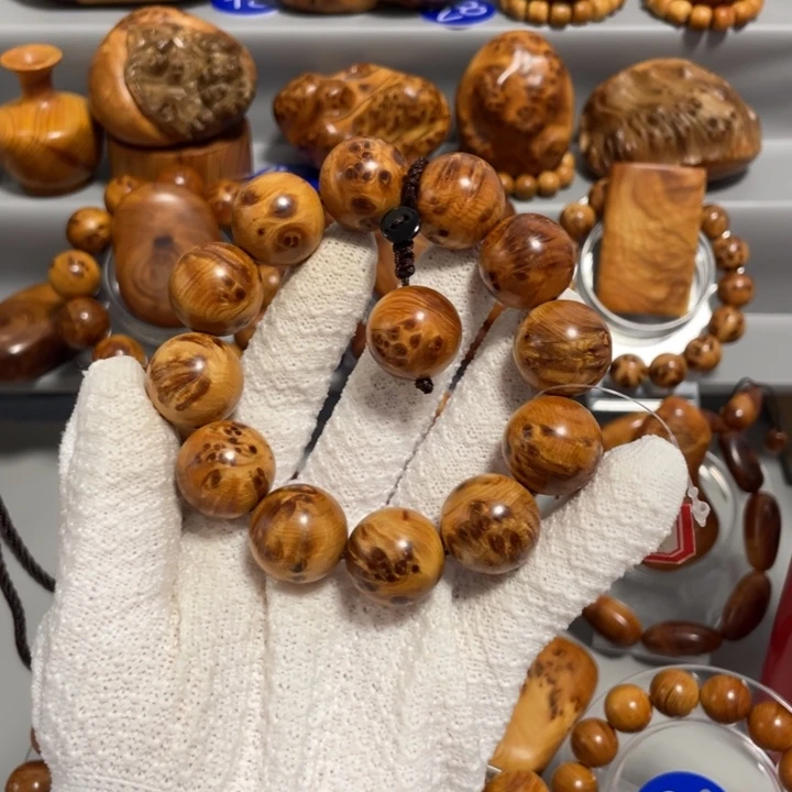 陌***归柏木太行崖柏陈华瘤疤2.0手串，精品精挑