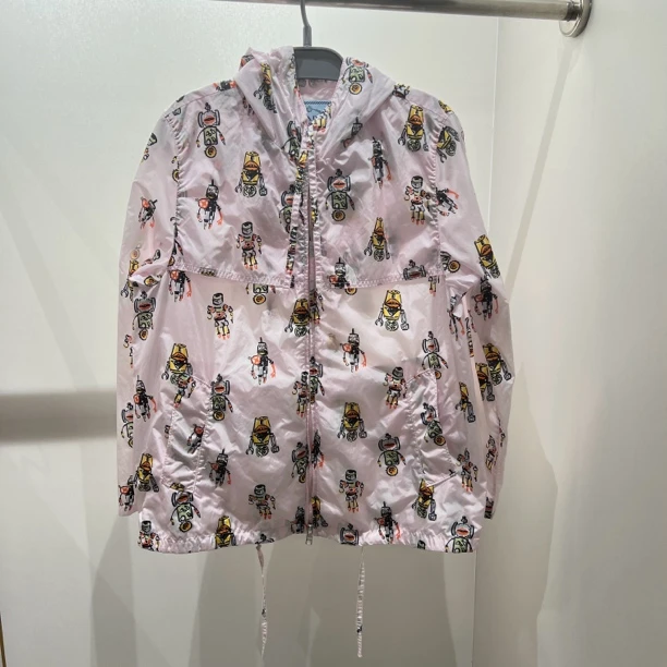 99新 Prada/普拉达 2b019 粉色机器人logo印花风衣 38码 锦纶