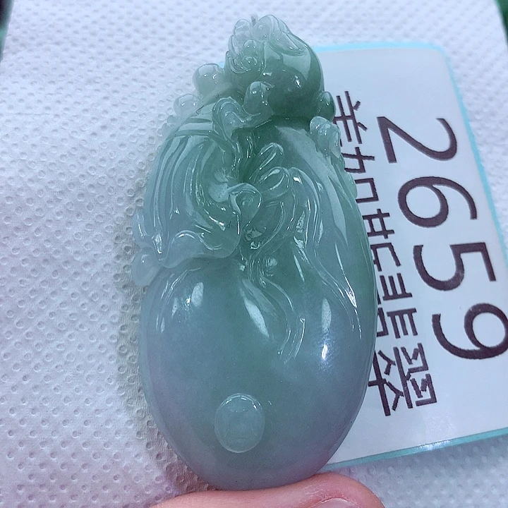 吊坠(不含链)未镶嵌翡翠