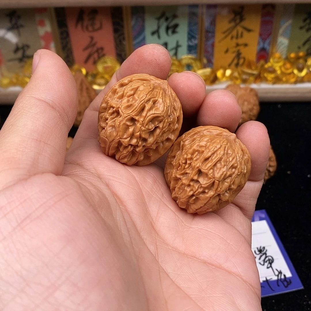 文玩核桃把件金鱼嘴