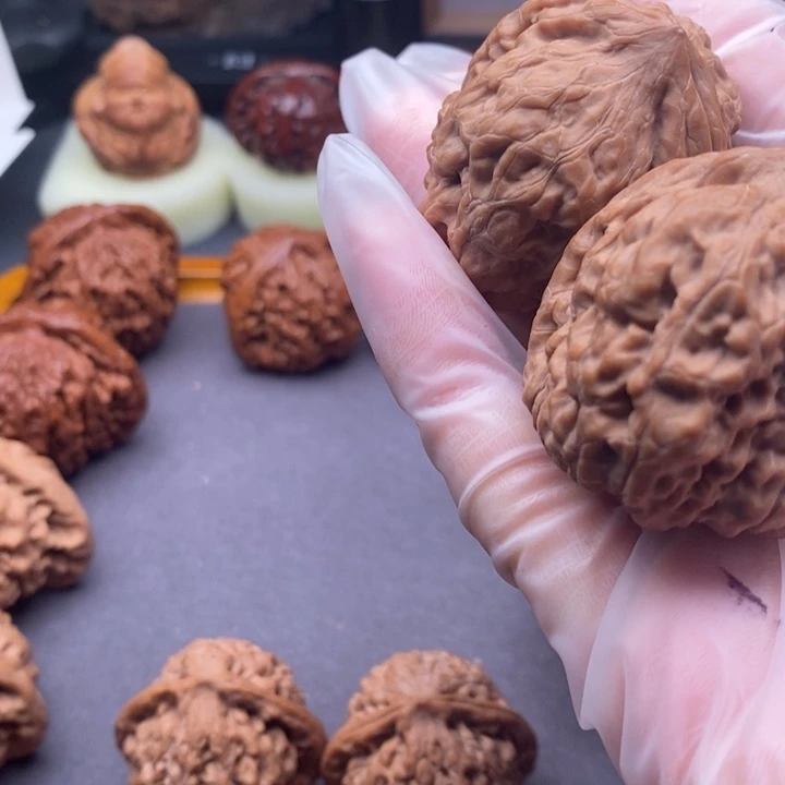 文玩核桃把件土***?祥云