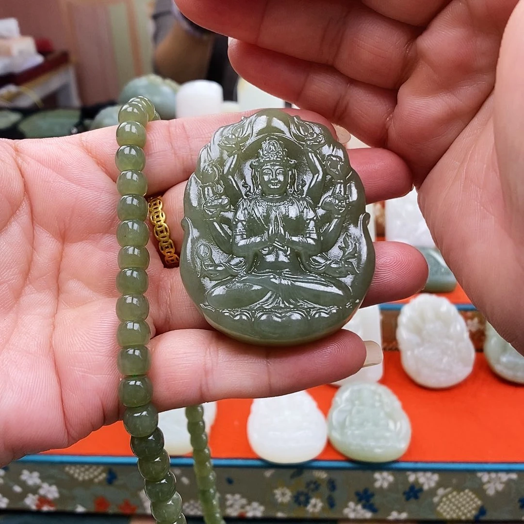 颈饰未镶嵌和田玉果*儿