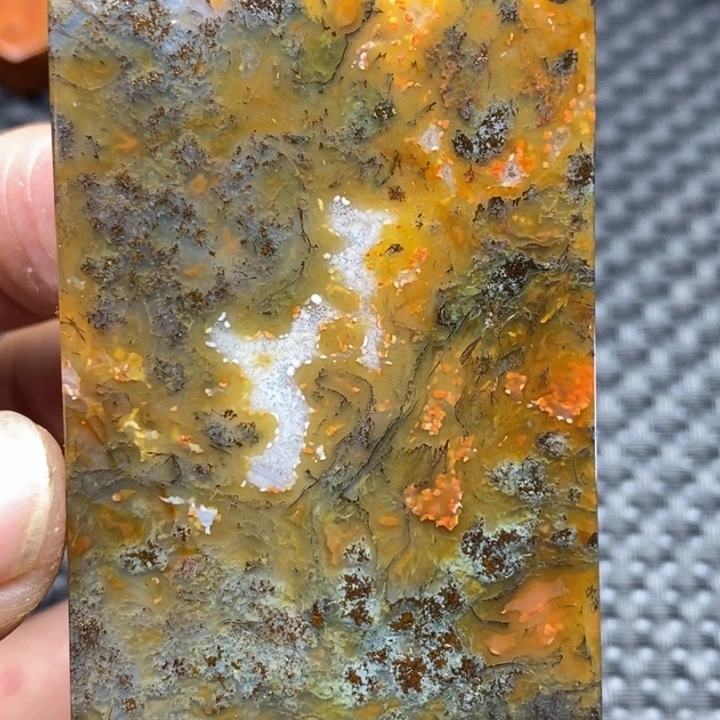 悟****玛瑙/玉髓未镶嵌1