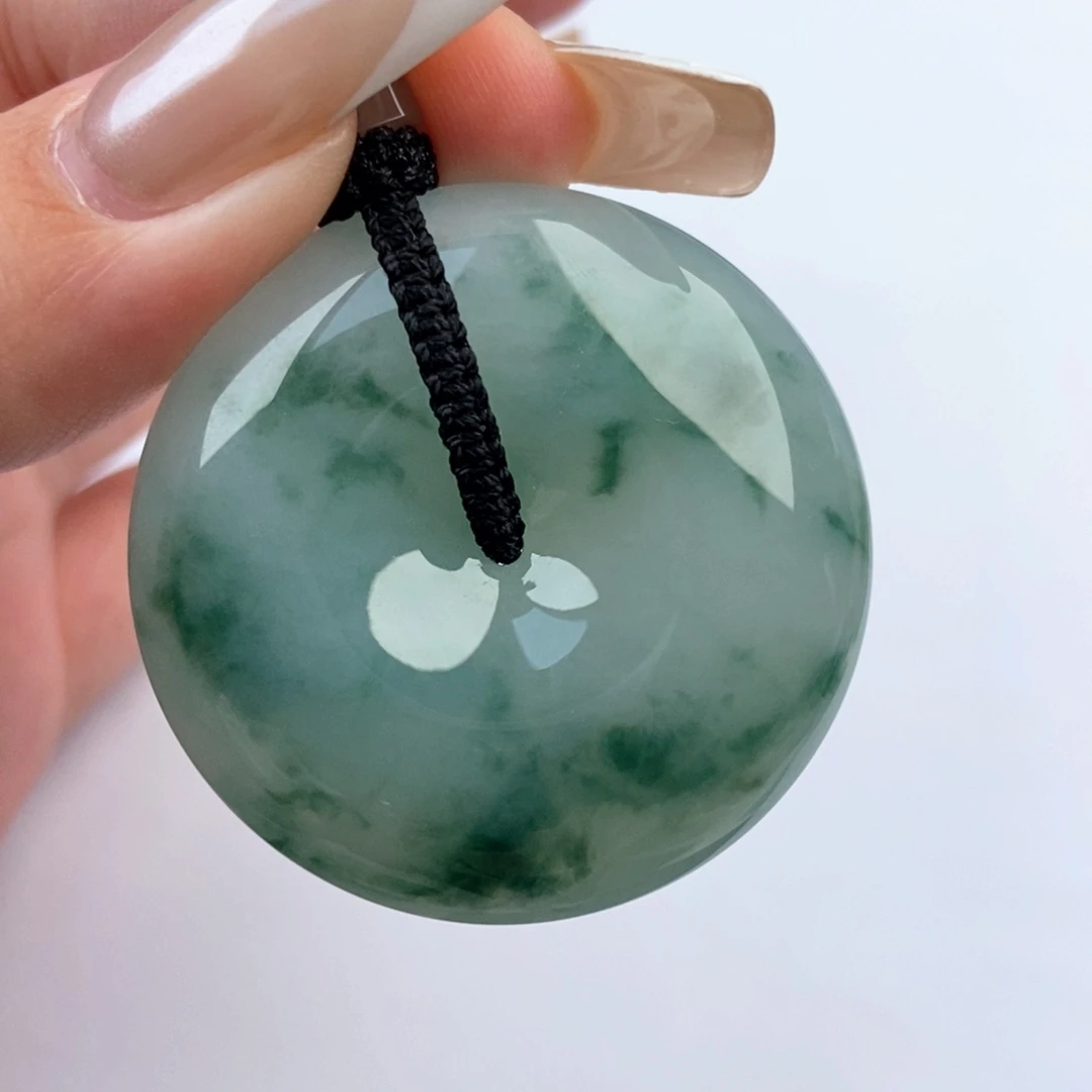 翡翠未镶嵌颈饰沨****爵