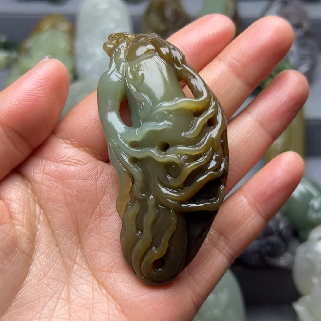 和田玉颈饰未镶嵌若**