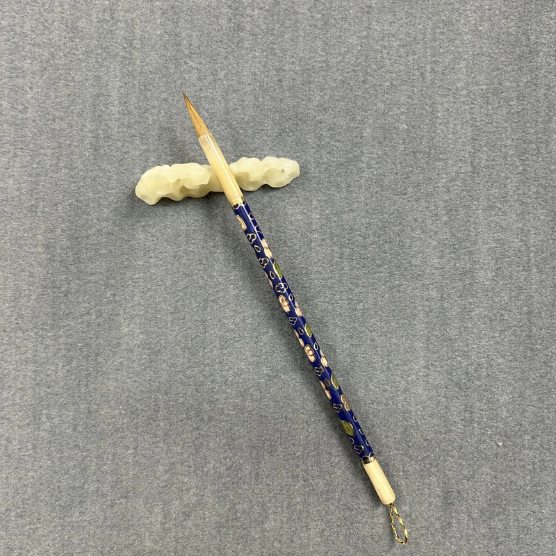 王小卫[景泰蓝纯狼小楷]口径0.5*2.2cm