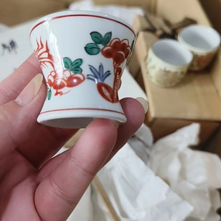 一个精品日瓷一个