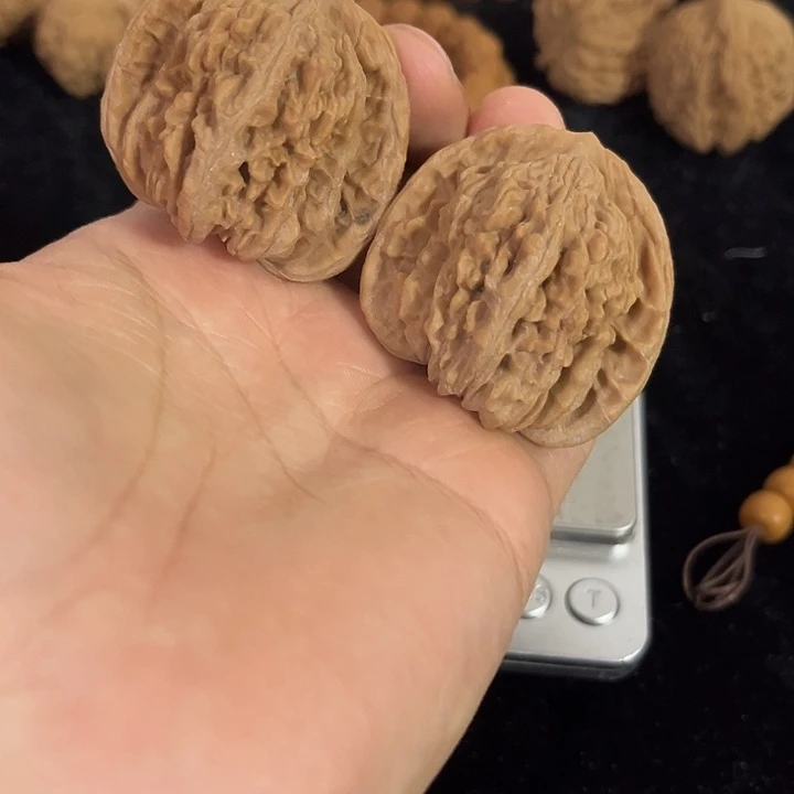 把件文玩核桃44左右练手四座楼，编号0023